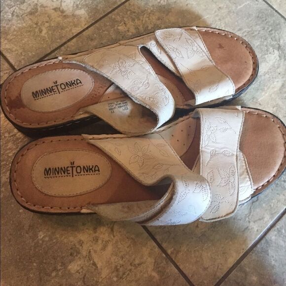 Minnetonka leather sandals sz 11 - Picture 6 of 6